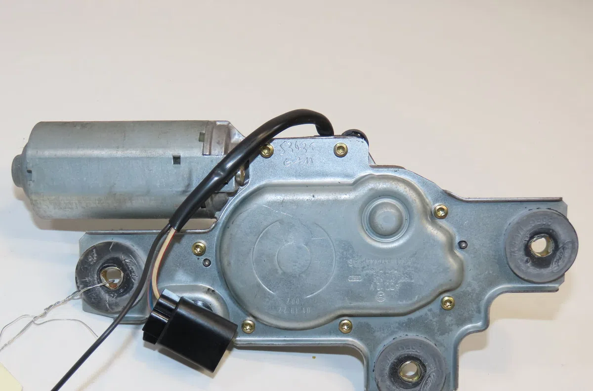 Moteur essuie-glace arrière Ford FOCUS I (DAW, DBW) 1.8 tdci (2001-2004) occasion