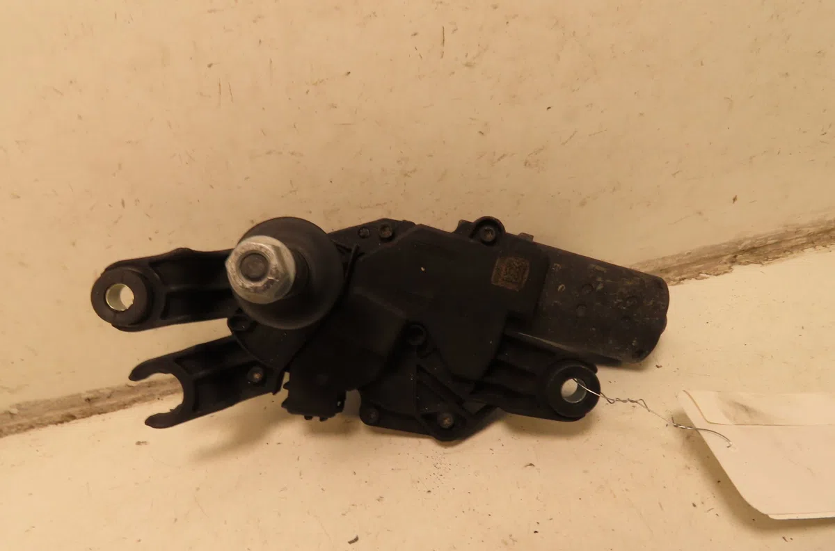 Moteur essuie-glace arrière Ford FOCUS IV (HN) 1.0 ecoboost (2018) occasion