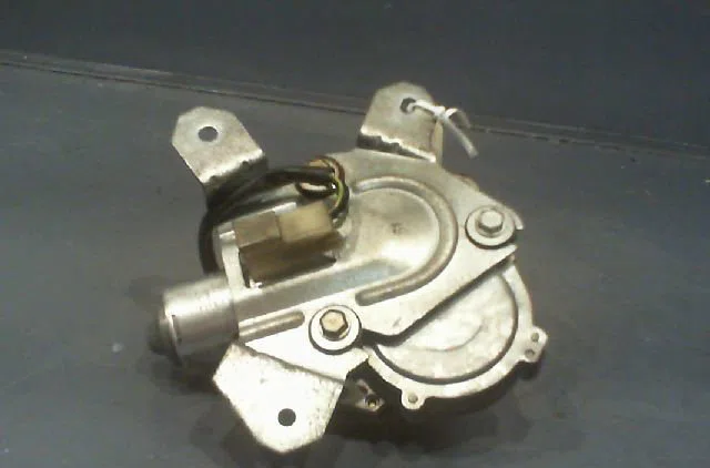 Moteur essuie-glace arrière FORD MAVERICK 1994 occasion