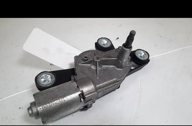 Moteur essuie-glace arrière Ford MONDEO III (B5Y) 2.0 tdci (2001-2007) 5 portes occasion