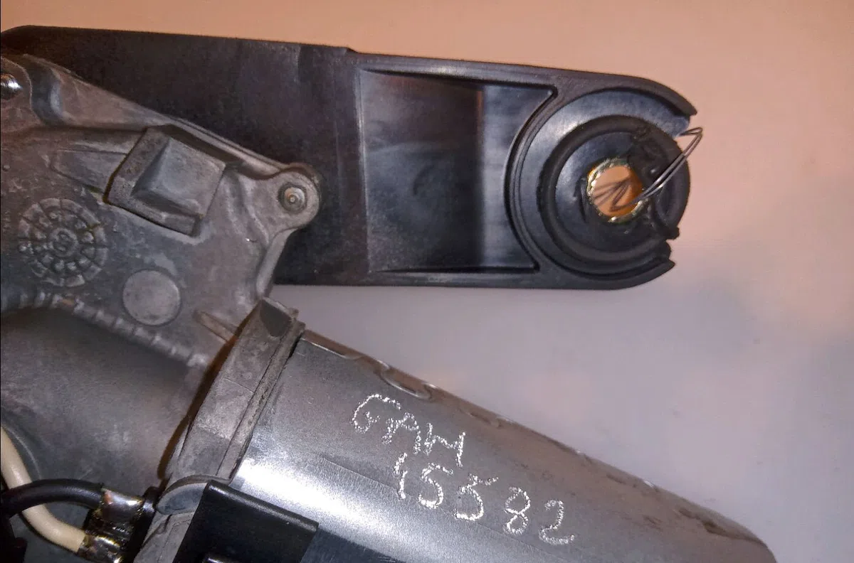 Moteur essuie-glace arrière Honda CIVIC VII Hatchback (EU, EP, EV) 1.6 i (ep2, eu8, eu6) (2001-2005) occasion