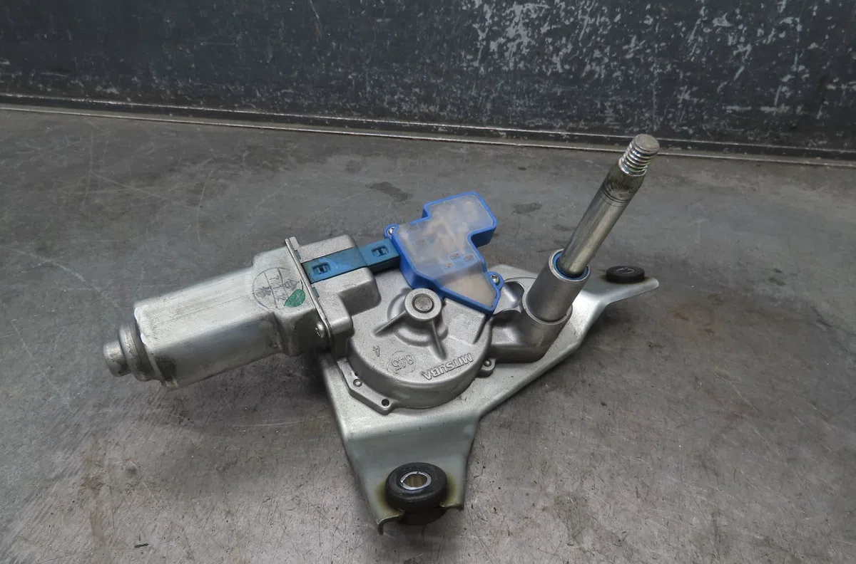 Moteur essuie-glace arrière HONDA FR-V 2007 occasion