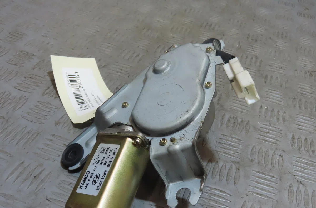 Moteur essuie-glace arrière Hyundai COUPE II (GK) 2.0 (2002-2009) occasion