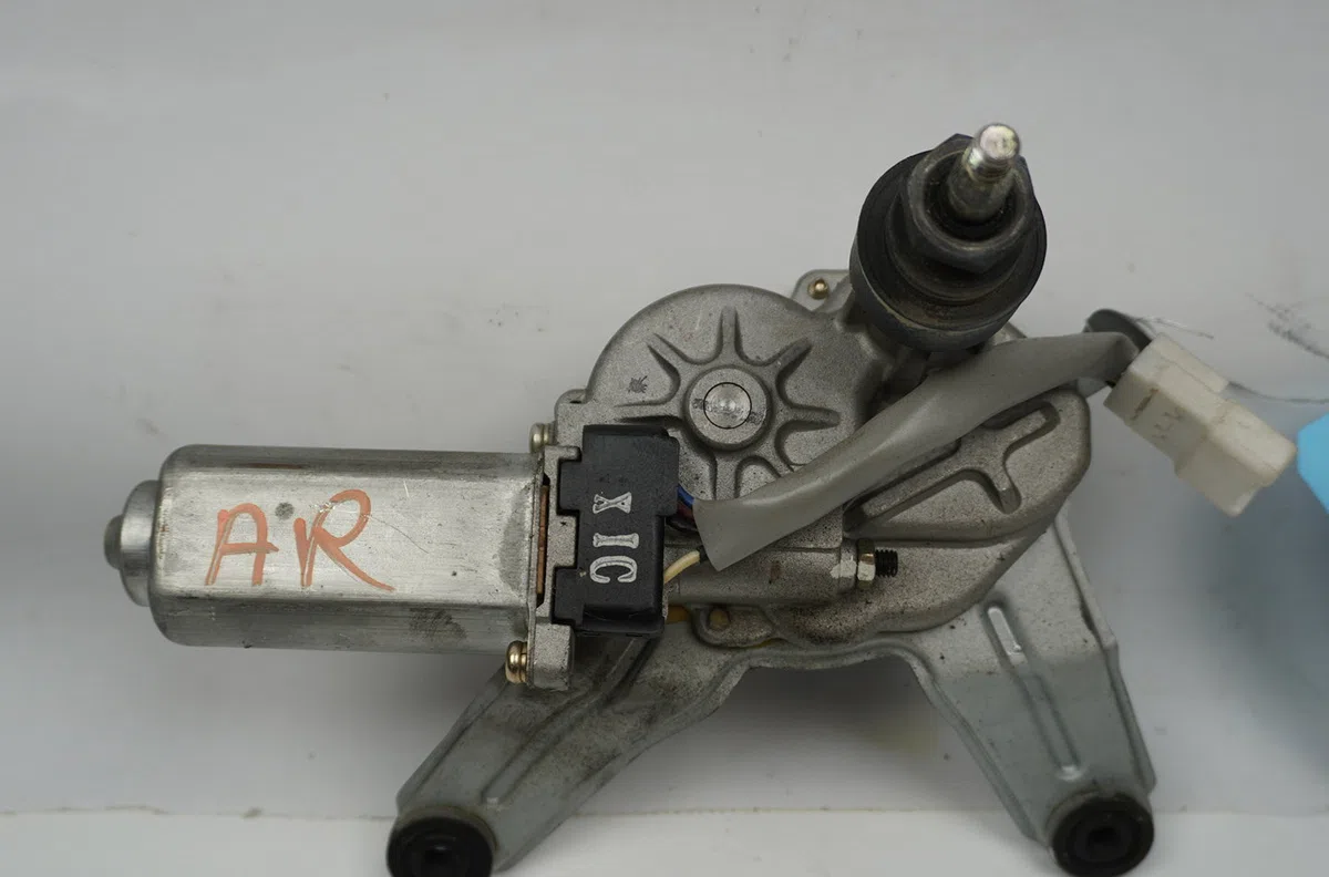 Moteur essuie-glace arrière Hyundai GETZ (TB) 1.1 (2002-2005) occasion