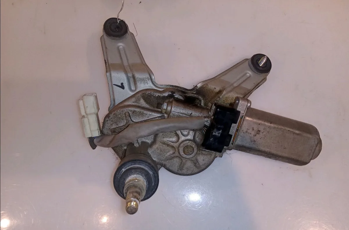 Moteur essuie-glace arrière Hyundai GETZ (TB) 1.5 crdi (2003-2005) 5 portes occasion