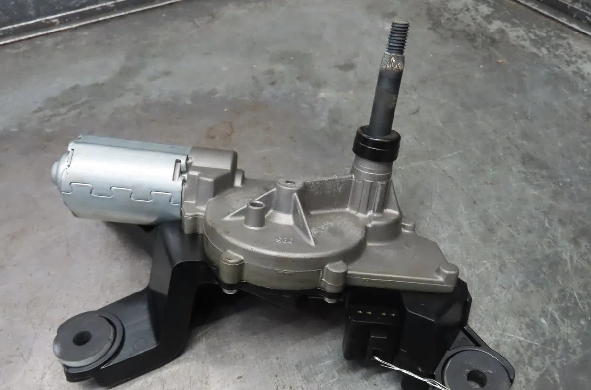 Moteur essuie-glace arrière HYUNDAI I10 2008 occasion