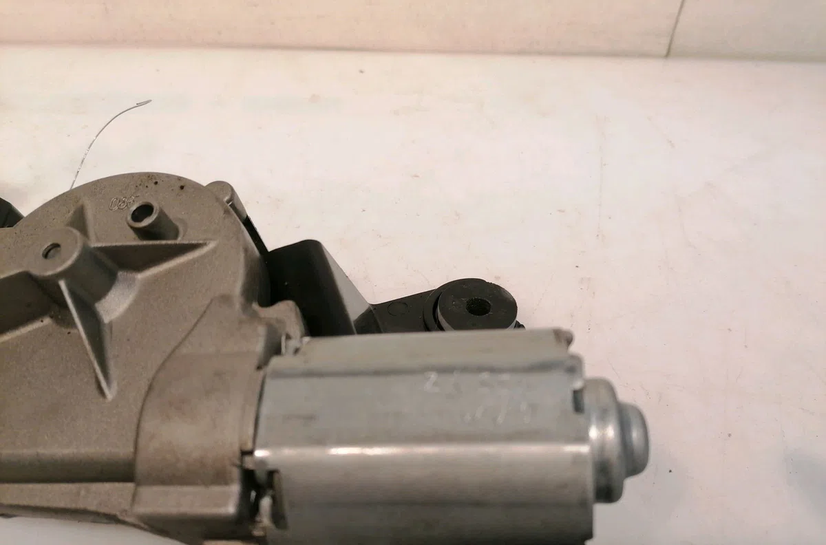 Moteur essuie-glace arrière Hyundai I10 I (PA) 1.1 (2011-2013) occasion
