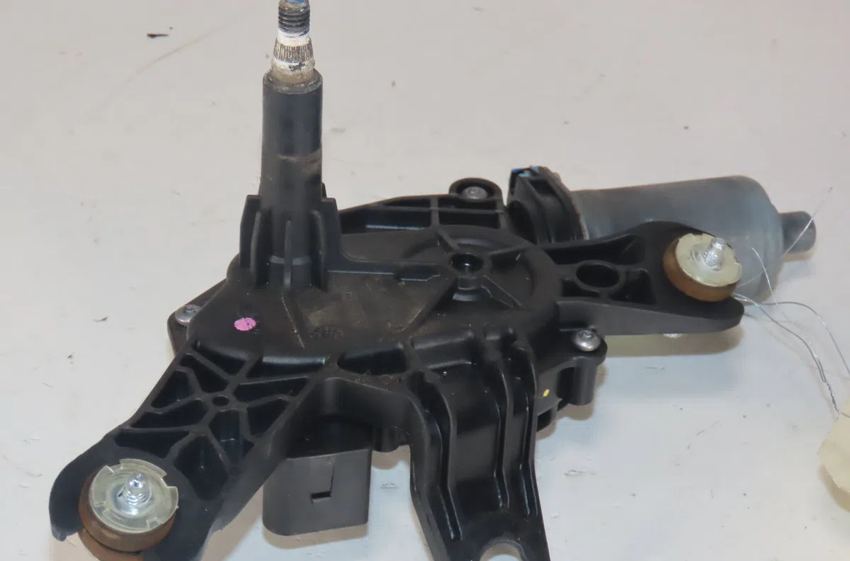 Moteur essuie-glace arrière Hyundai Ix20 (JC) 1.6 crdi (2011-2019) occasion
