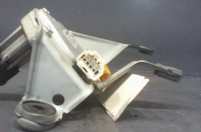 Moteur essuie-glace arrière KIA CARENS 2008 occasion
