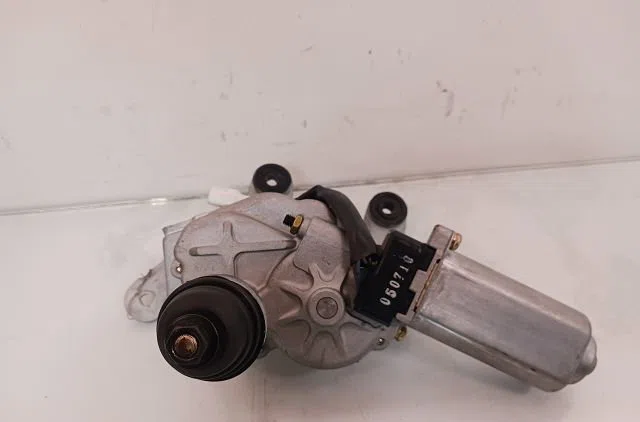 Moteur essuie-glace arrière Kia CARNIVAL II (GQ) 2.9 crdi (2001-2006) occasion
