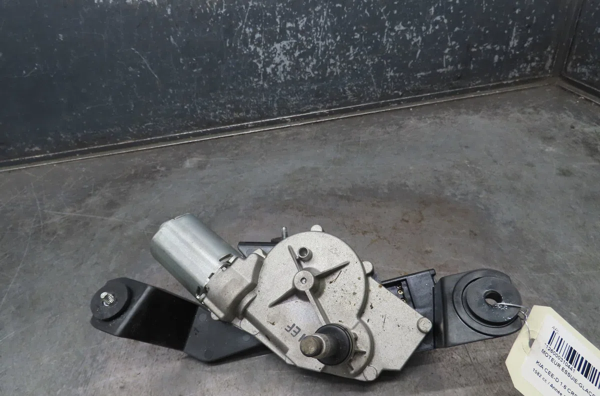 Moteur essuie-glace arrière Kia PRO CEE'D (JD) 1.6 crdi 128 (2013-2015) occasion