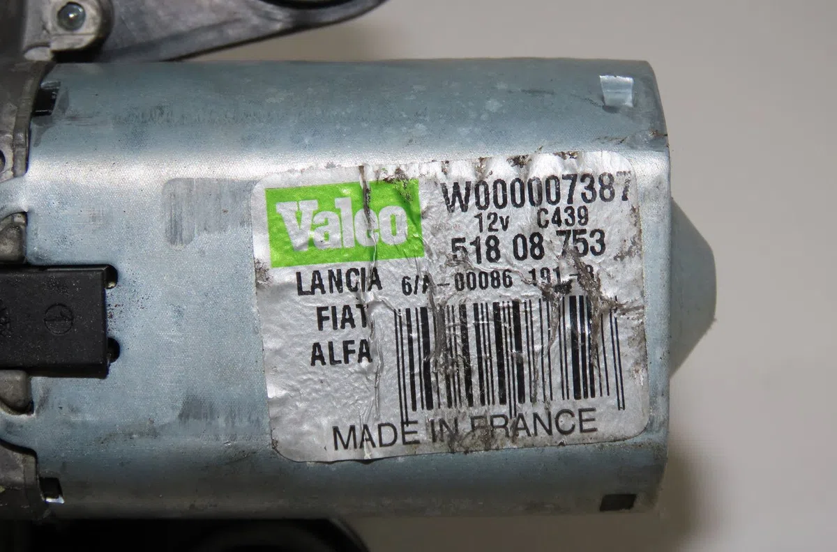 Moteur essuie-glace arrière Lancia DELTA III (844_) 1.6 d multijet (844.axc11, 844.axc1a) (2008-2014) 5 portes occasion