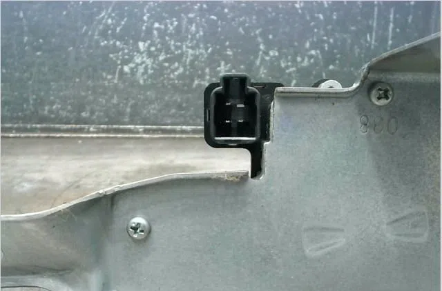 Moteur essuie-glace arrière Mazda 2 (DE_, DH_) 1.4 mzr-cd (2008-2015) occasion