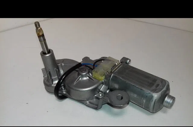 Moteur essuie-glace arrière Mazda 5 (CR19) 2.0 cd (cr19) (2005-2010) occasion