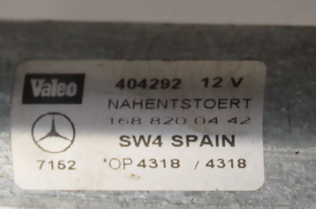 Moteur essuie-glace arrière Mercedes-benz CLASSE A (W168) A 140 (168.031, 168.131) (1997-2004) occasion