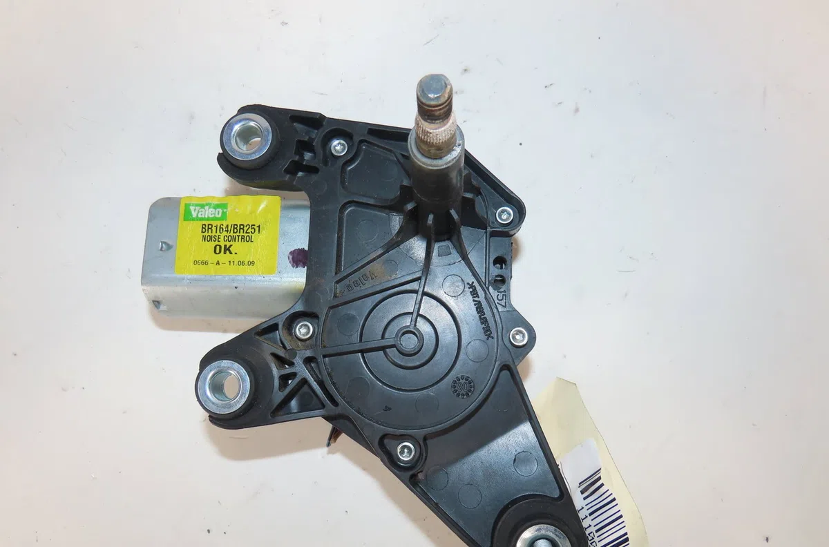 Moteur essuie-glace arrière Mercedes-benz CLASSE GL (X164) Gl 450 cdi 4-matic (164.828) (2009-2012) occasion