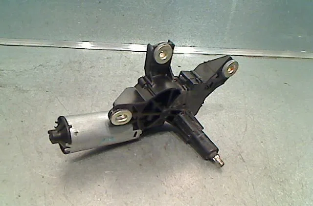 Moteur essuie-glace arrière MERCEDES CLASSE A 2002 occasion