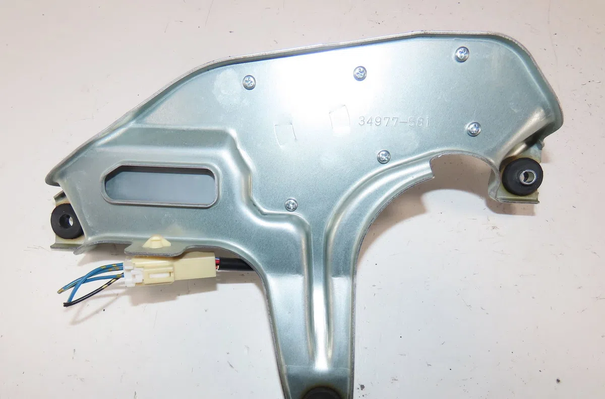 Moteur essuie-glace arrière Mitsubishi GRANDIS (NA_W) 2.0 di-d (na8w) (2005-2010) occasion