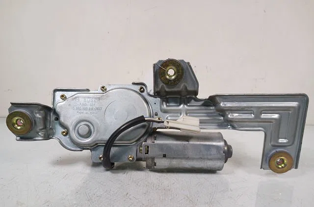 Moteur essuie-glace arrière Mitsubishi PAJERO PININ I (H6_W, H7_W) 1.8 gdi (h66w, h76w) (1999-2001) occasion