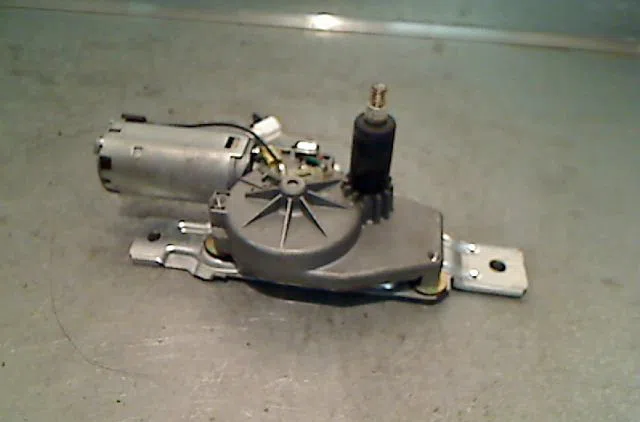 Moteur essuie-glace arrière NISSAN MICRA 2000 occasion