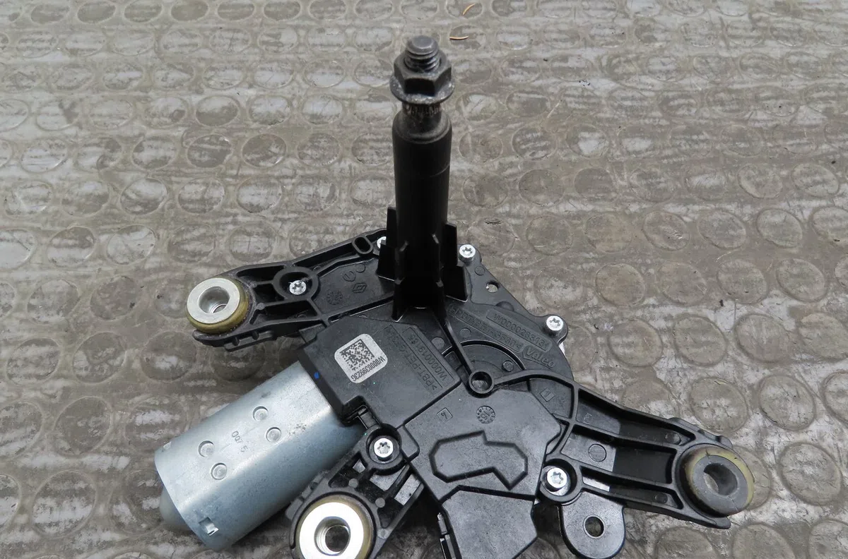 Moteur essuie-glace arrière Nissan QASHQAI II SUV (J11, J11_) 1.6 dci all mode 4x4-i (2013) occasion