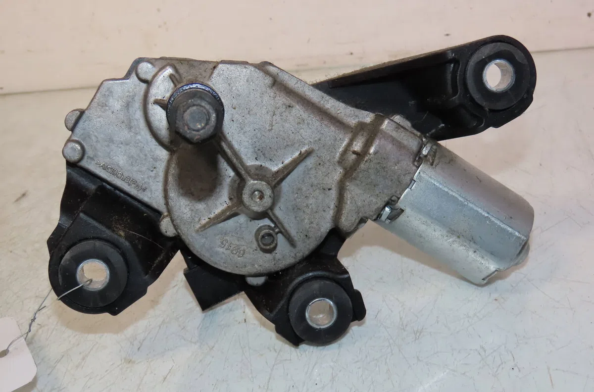 Moteur essuie-glace arrière NISSAN QASHQAI occasion