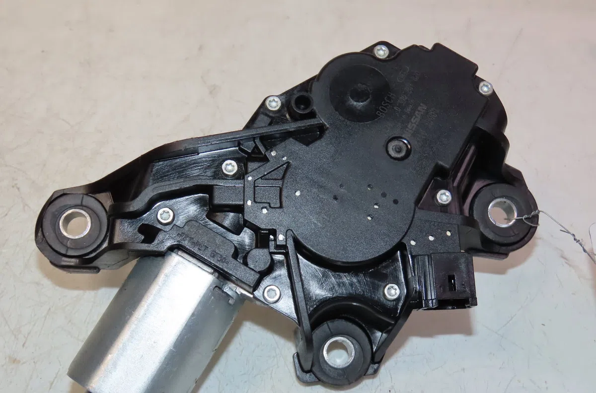 Moteur essuie-glace arrière NISSAN QASHQAI occasion