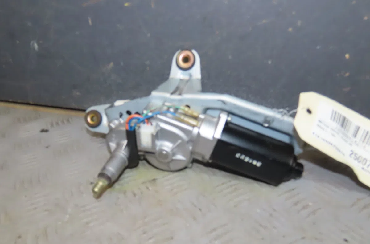 Moteur essuie-glace arrière Nissan X-TRAIL I (T30) 2.2 dci 4x4 (2001-2008) 5 portes occasion