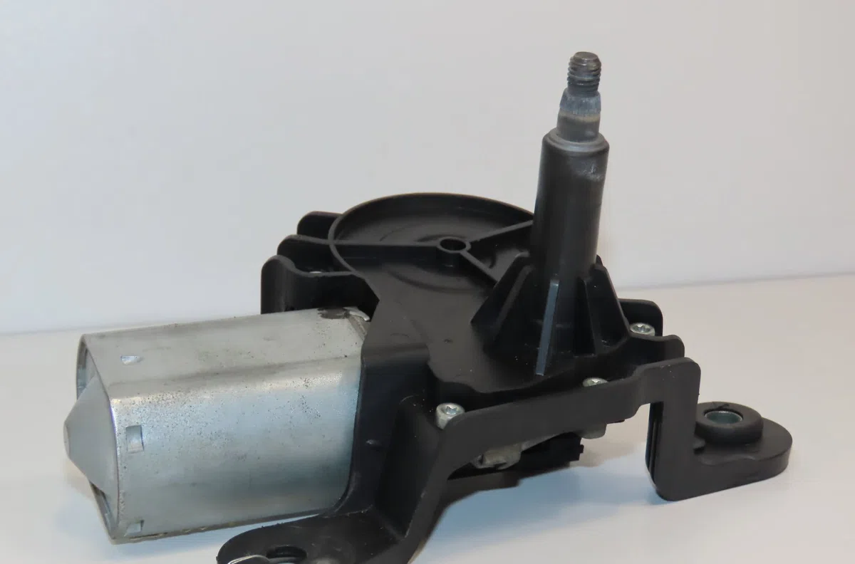 Moteur essuie-glace arrière Opel AGILA (A) (H00) 1.2 16v (f68) (2000-2007) occasion
