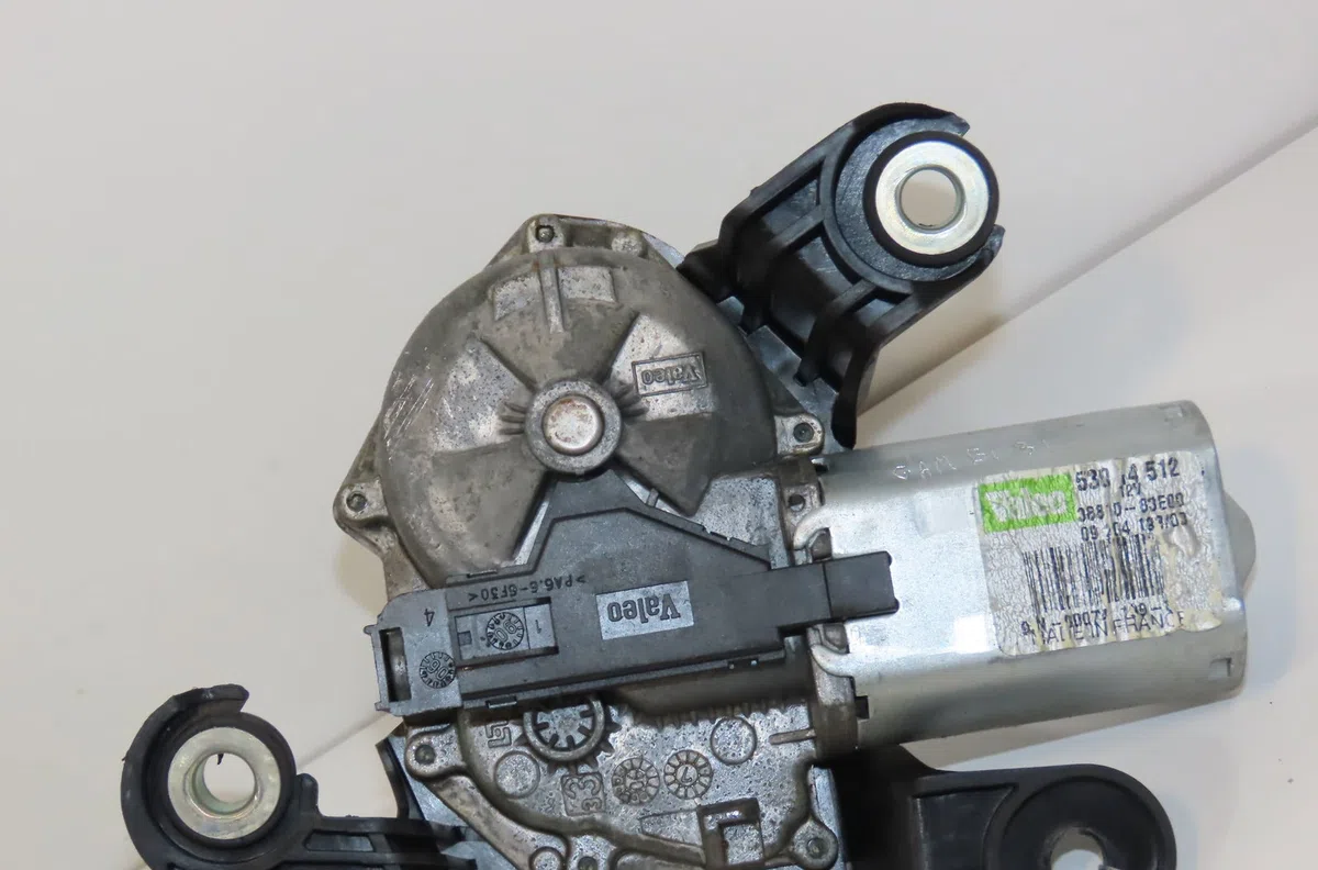 Moteur essuie-glace arrière Opel AGILA (A) (H00) 1.2 16v (f68) (2000-2007) occasion