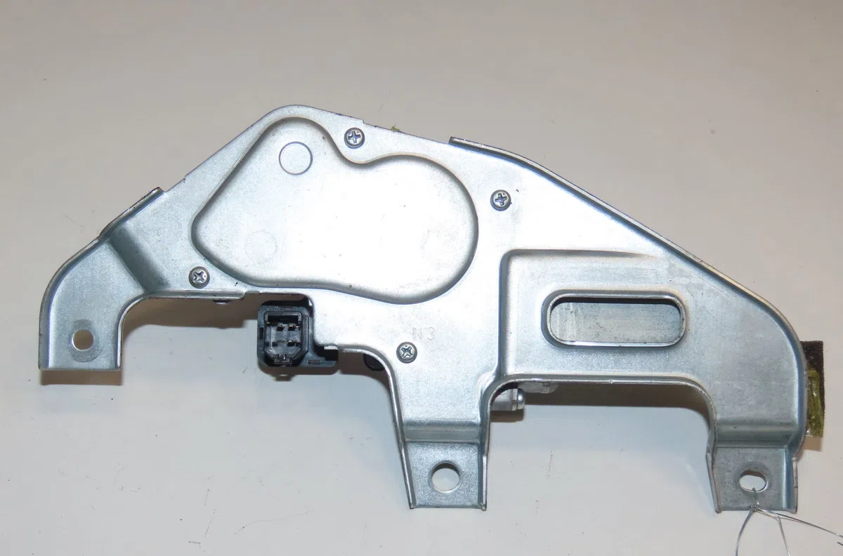 Moteur essuie-glace arrière Opel AGILA (B) (H08) 1.0 (f68) (2008-2011) occasion