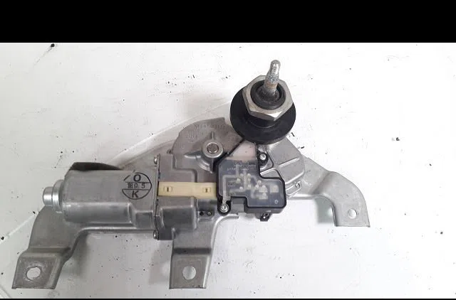 Moteur essuie-glace arrière Opel AGILA (B) (H08) 1.2 (f68) (2010-2014) occasion