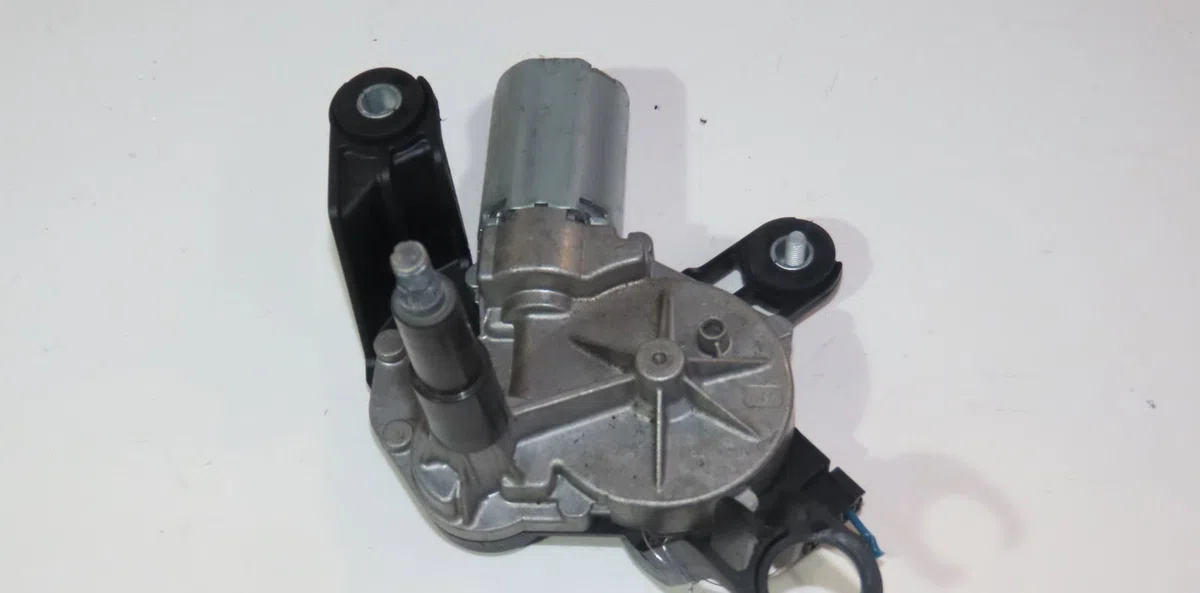 Moteur essuie-glace arrière Opel ASTRA H GTC (A04) 1.6 (l08) (2005-2010) occasion