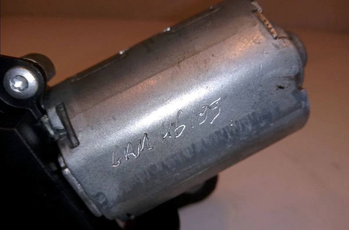 Moteur essuie-glace arrière Opel ASTRA H GTC (A04) 1.9 cdti (l08) (2005-2010) occasion