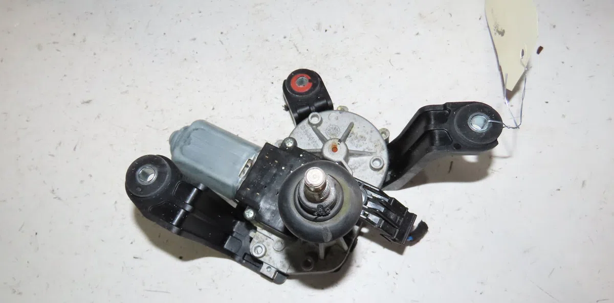 Moteur essuie-glace arrière Opel ASTRA J GTC 2.0 cdti (08) (2011-2015) occasion
