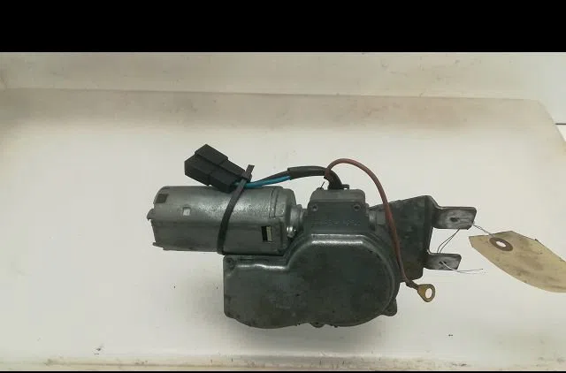 Moteur essuie-glace arrière Opel CORSA A 3-5 portes (S83) 1.2 i (f08, m08, f68, m68) (1989-1993) occasion