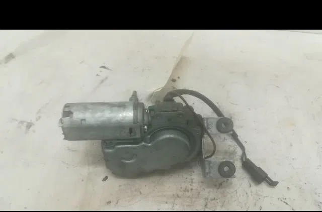 Moteur essuie-glace arrière Opel CORSA B (S93) 1.5 d (f08, f68, m68) (1993-2000) occasion