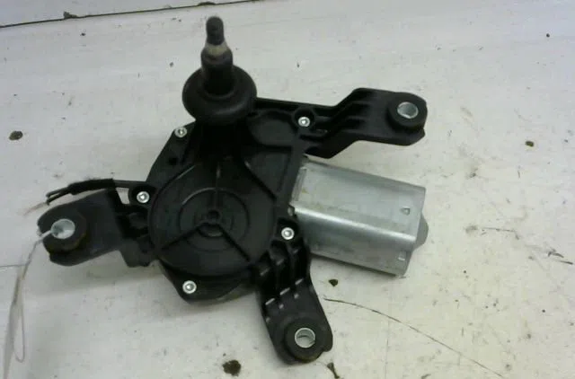 Moteur essuie-glace arrière OPEL CORSA occasion