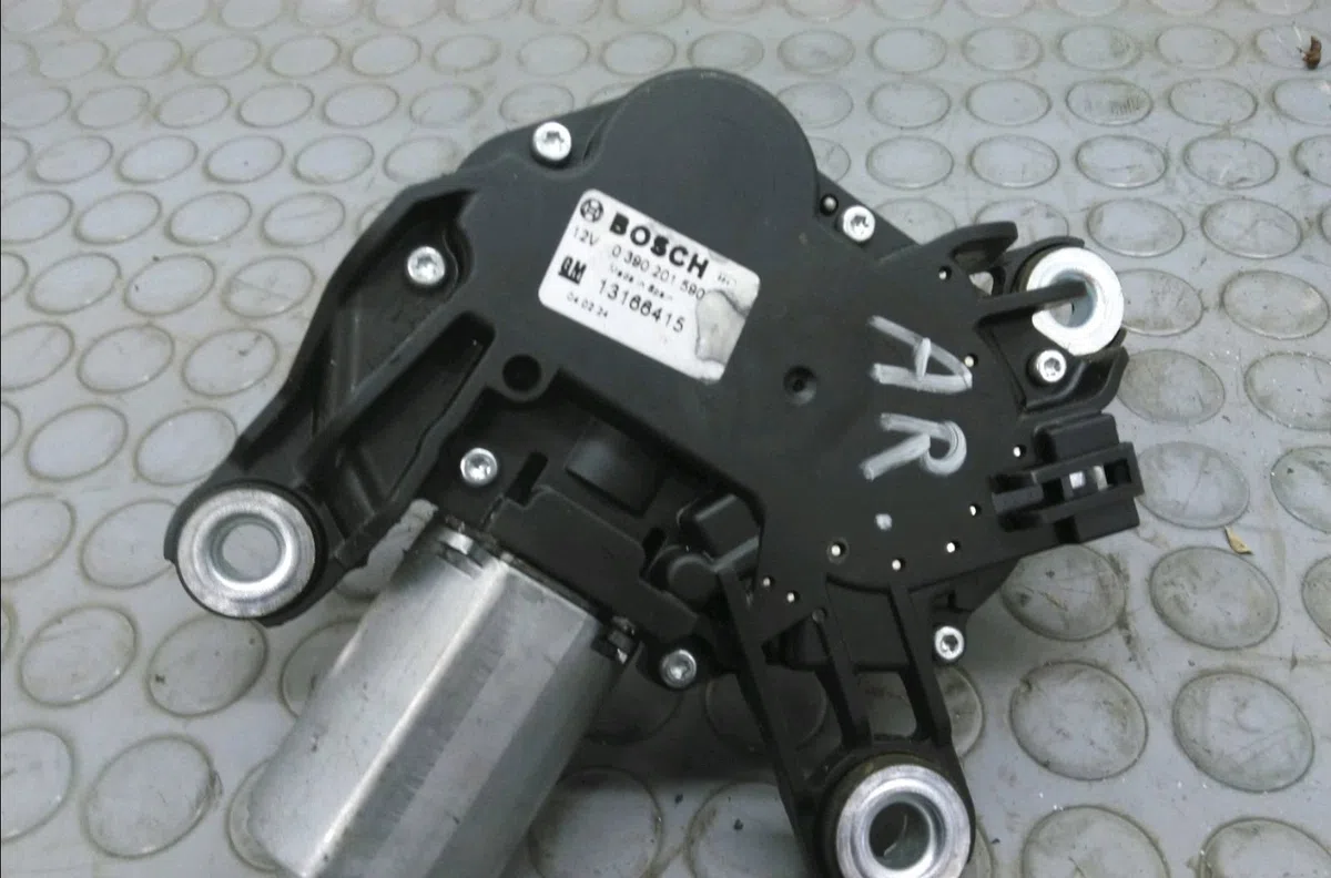 Moteur essuie-glace arrière Opel VECTRA C Break (Z02) 1.9 cdti (f35) (2004-2009) occasion