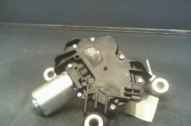Moteur essuie-glace arrière Opel VECTRA C Break (Z02) 2.0 dti (f35) (2003-2005) occasion