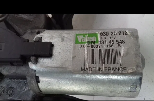 Moteur essuie-glace arrière Opel ZAFIRA - ZAFIRA FAMILY B (A05) 1.9 cdti (m75) (2005-2015) occasion