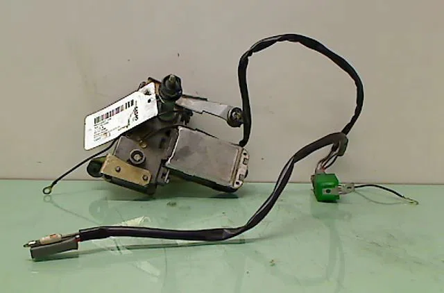 Moteur essuie-glace arrière PEUGEOT 104 1986 occasion