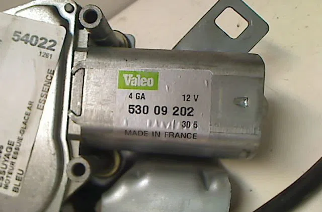 Moteur essuie-glace arrière PEUGEOT 106 1995 occasion