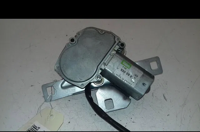 Moteur essuie-glace arrière Peugeot 106 I (1A, 1C) 1.5 d (1994-1996) occasion