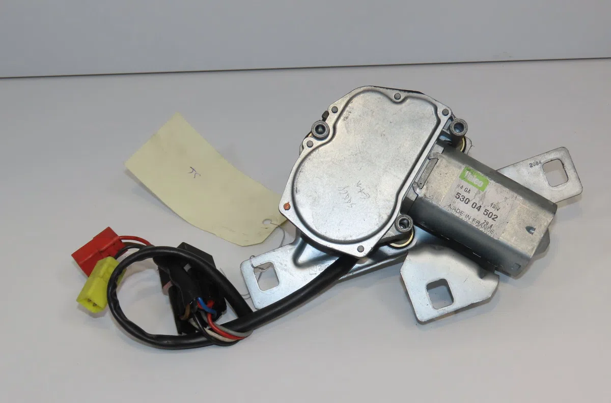 Moteur essuie-glace arrière Peugeot 106 II (1A_, 1C_) 1.5 d (1998-2004) 3 portes occasion