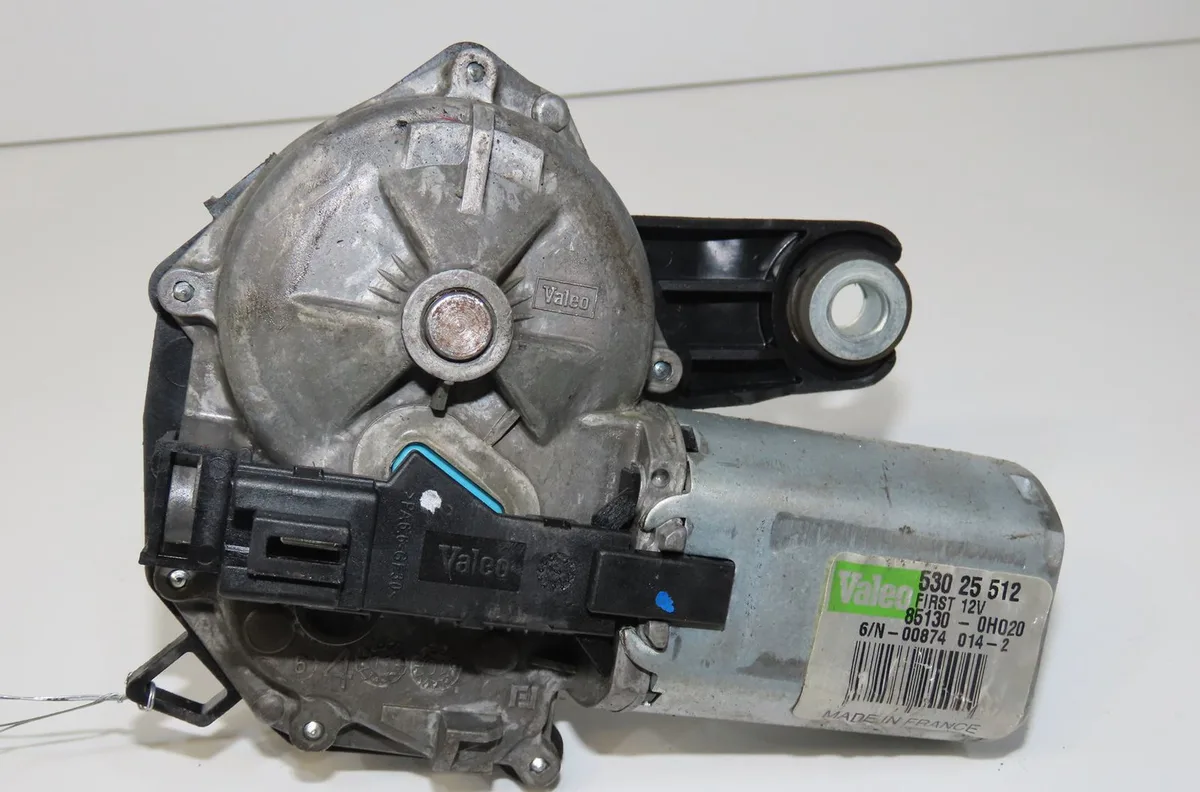 Moteur essuie-glace arrière Peugeot 107 (PM_, PN_) 1.0 (2005-2014) 3 portes occasion