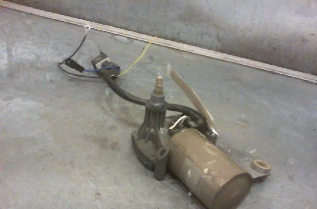 Moteur essuie-glace arrière PEUGEOT 205 Phase 1 03-1983--07-1987 occasion
