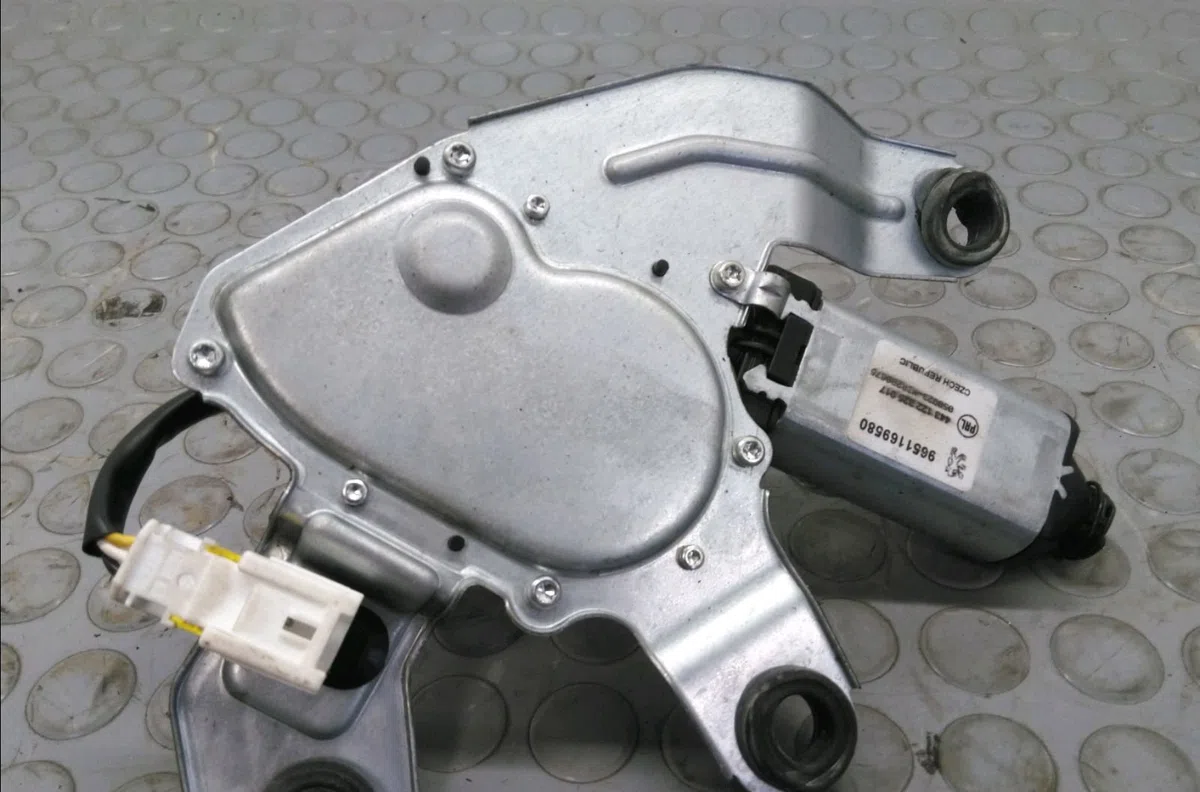 Moteur essuie-glace arrière PEUGEOT 206 2005 occasion