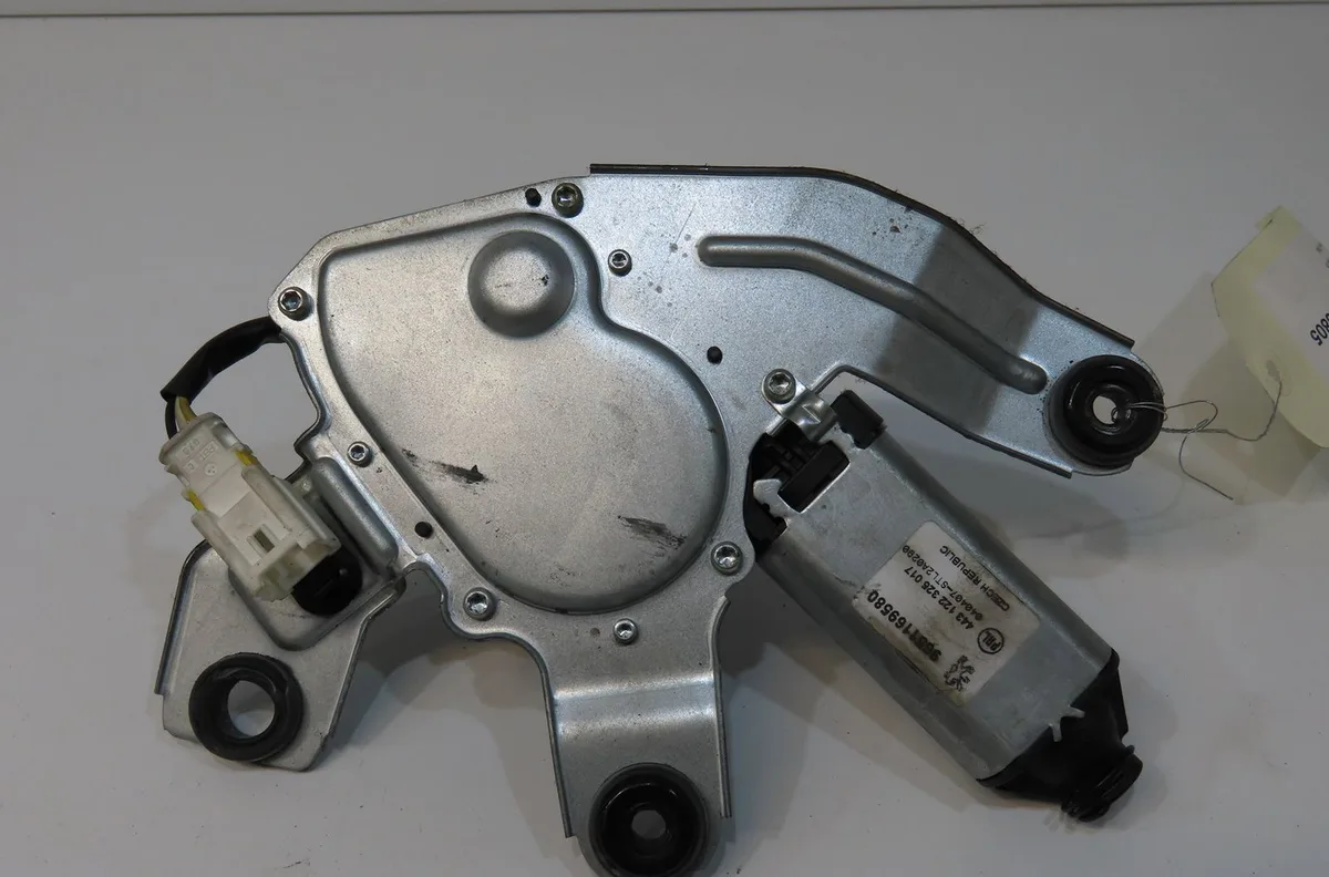 Moteur essuie-glace arrière Peugeot 206 3-5 portes (2A-C) 1.4 16v (2003-2008) occasion