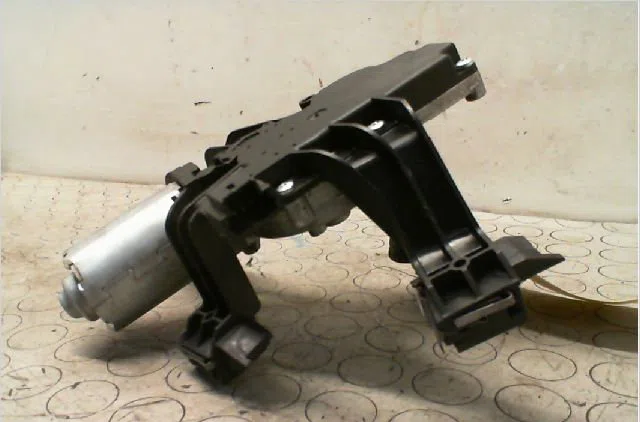 Moteur essuie-glace arrière PEUGEOT 207 Phase 1 01-2006--06-2009 1.4 HDI 70ch occasion